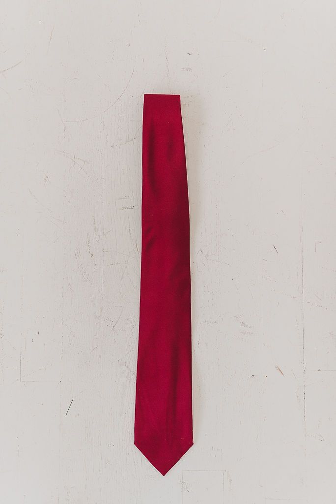 Men's Tie-Burgundy