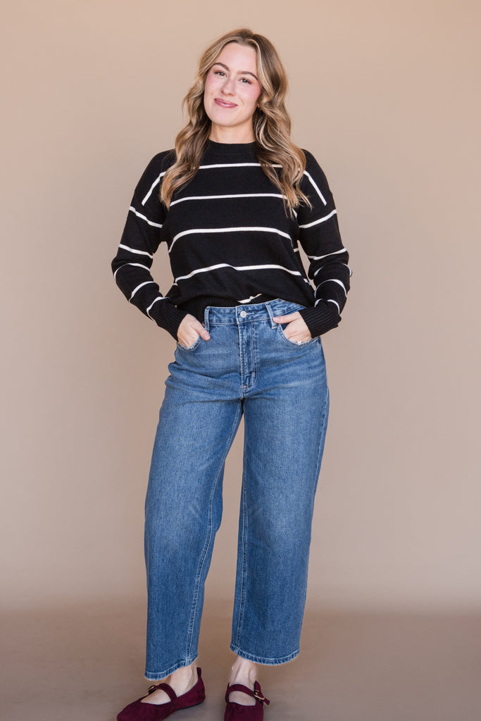 Vickie Sweater-Black/White