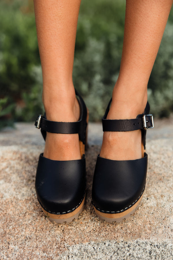 MIA Abba Clog-Black