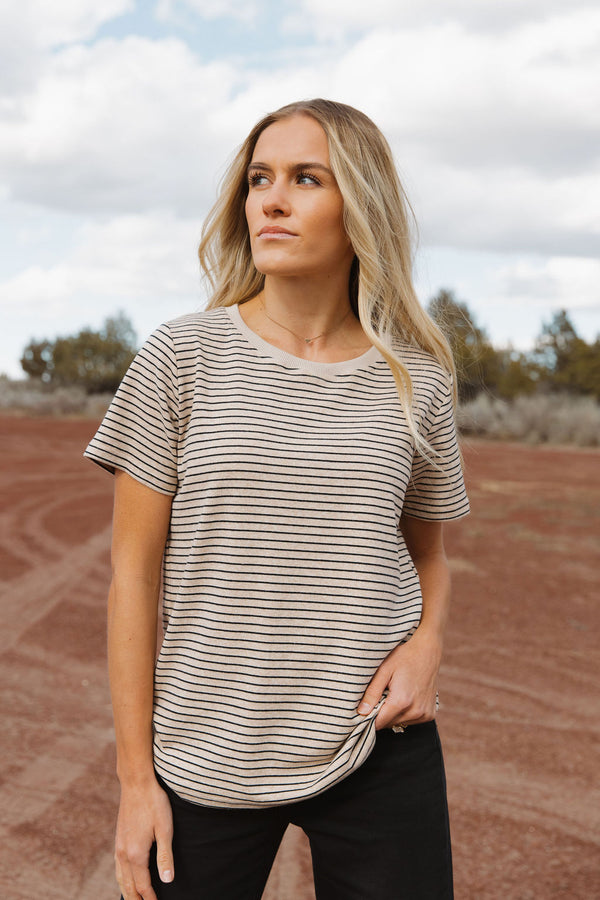 Abbey Tee-Oatmeal/Black