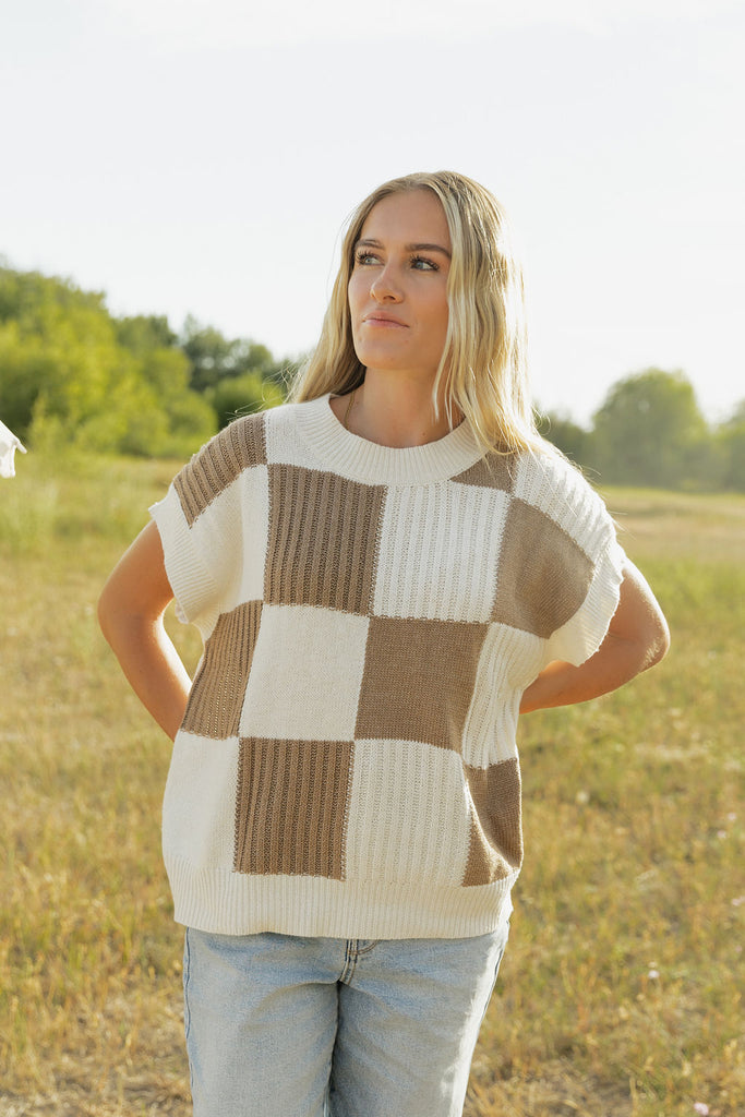 Hadlee Sweater Vest-Mocha/Ivory