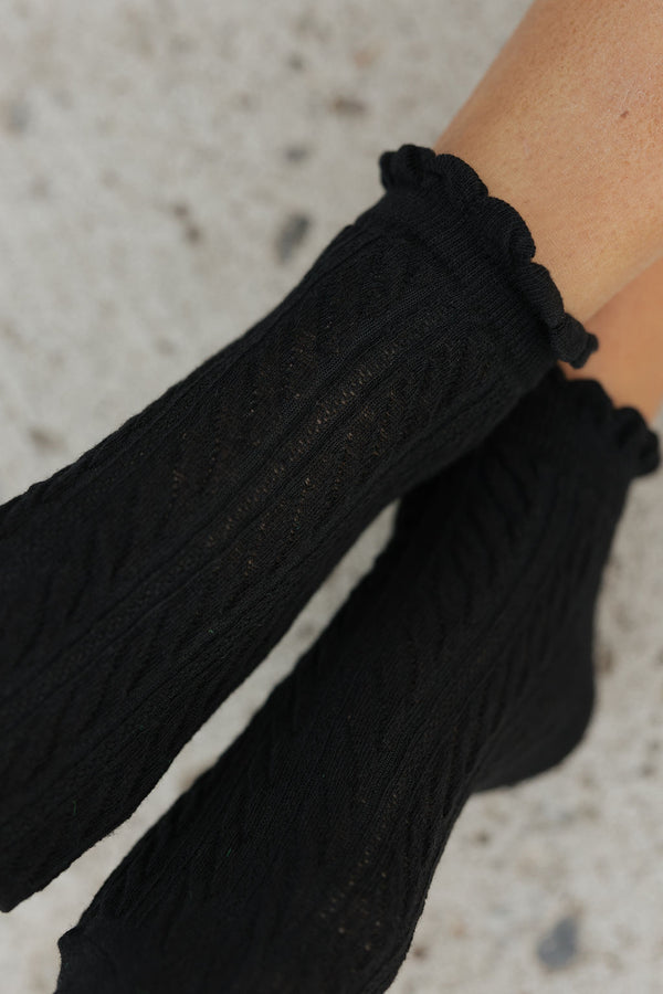 Cable Knit Twist Socks-Black