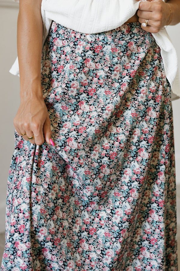 Laine Skirt-Black Floral