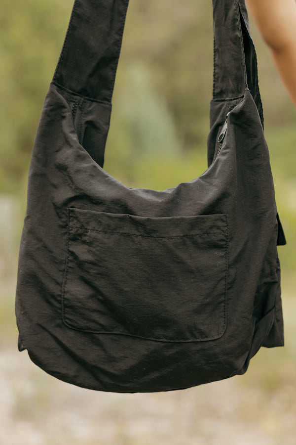 Thread Mini Slouchy Bag-Black