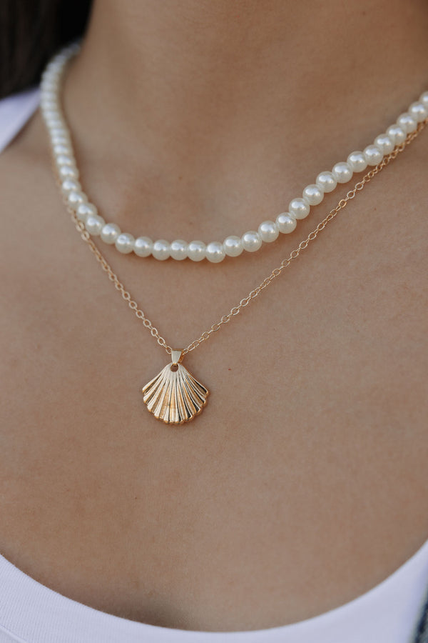 Under the Sea Necklace-Gold/Pearl