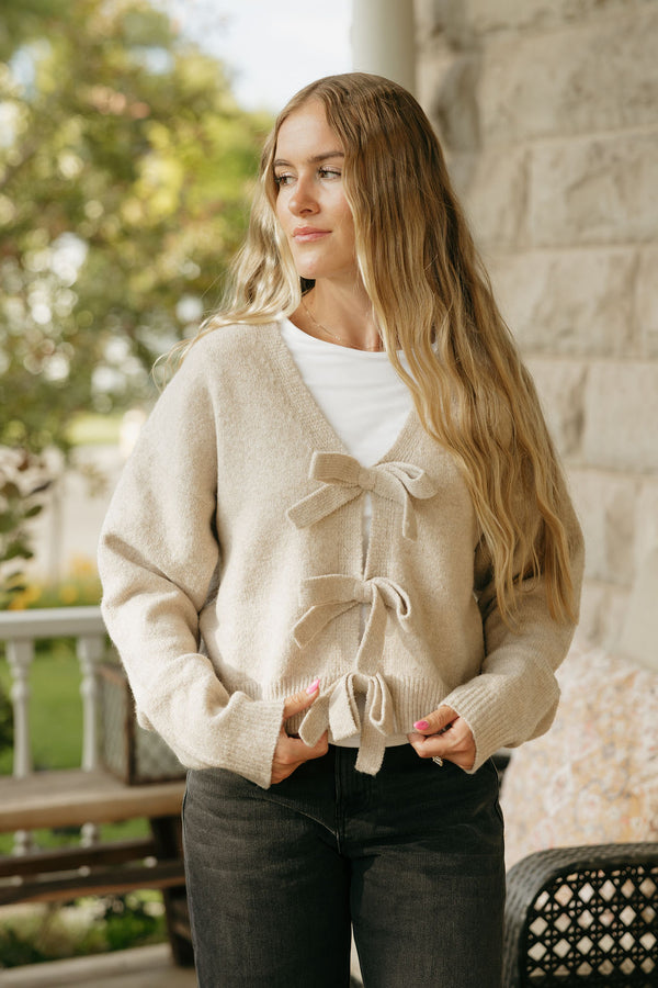 Annalise Cardigan-Taupe