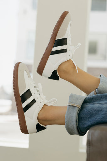 Luella Sneakers-White/Black