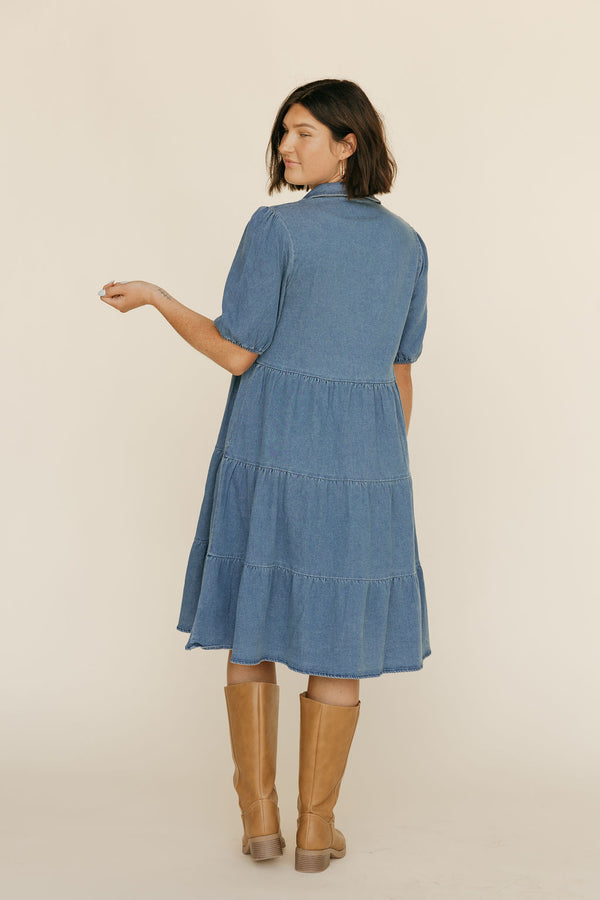 tiered denim dress Wilson Button-Front w/ Pockets Navy Size:US 11.5 / EU 42.5 C3_Abito svasato Rockport Mabel 10 Women's and perfect for effortless