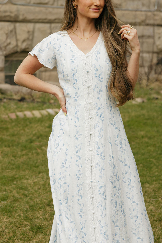 Alyssa Dress-Blue Floral XL / Blue Alyssa Dress-Blue Floral XL / Blue