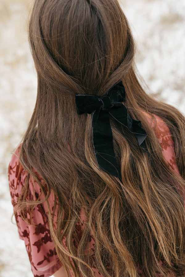 Vera Velvet Bow