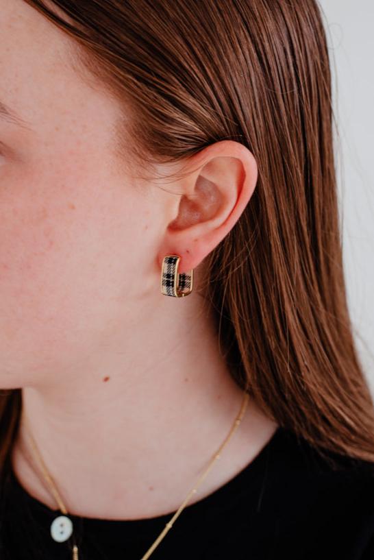 Plaid Huggie Earrings-Black/Ivory